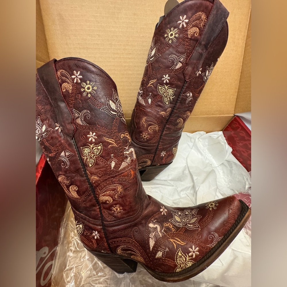Lucchese Gardenia Floral Cowboy Boots